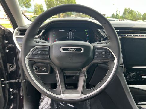 Used 2022 Jeep Grand Cherokee Limited 4xe w/ MOPAR Finishing Package AWD/4WD image 35