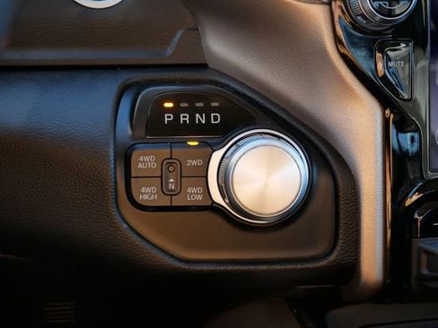 Used 2019 RAM 1500 Laramie image 27