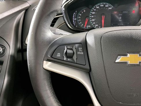 Used 2018 Chevrolet Trax LT w/ Redline Edition AWD/4WD image 18