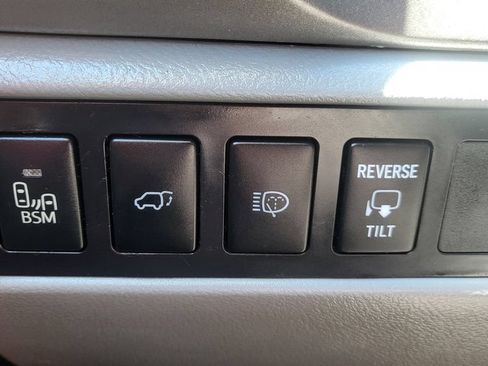 Used 2016 Toyota Sequoia Limited w/ Safety & Convenience Package AWD/4WD image 43