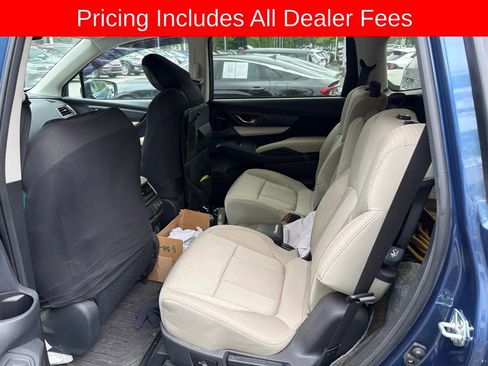 Used 2022 Subaru Ascent Premium w/ Convenience Package AWD/4WD image 3