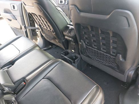 Used 2020 Jeep Gladiator Mojave image 12