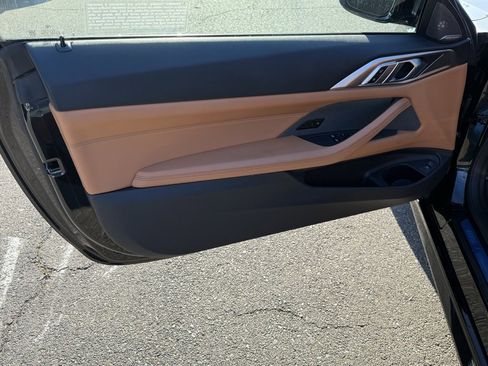 Used 2025 BMW 430i Coupe w/ M Sport Package image 18