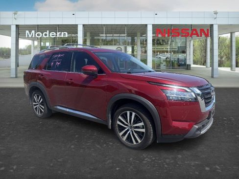 Certified 2023 Nissan Pathfinder Platinum AWD/4WD image 7