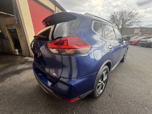 Used 2018 Nissan Rogue SL image 9