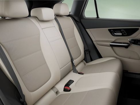 Used 2026 Mercedes-Benz GLC 300 image 40