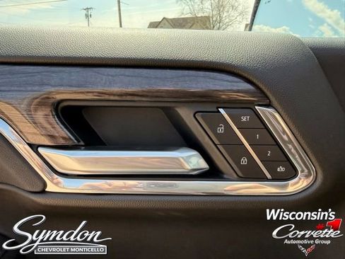 New 2026 Chevrolet Silverado 1500 LTZ w/ LTZ Premium Package AWD/4WD image 18