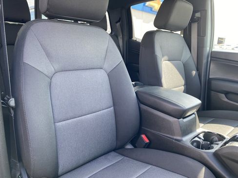 Used 2023 Chevrolet Colorado Trail Boss w/ Technology Package image 19