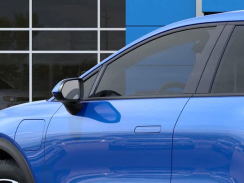 New 2026 Chevrolet Equinox EV LT image 12