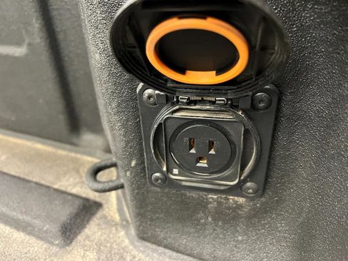 Used 2025 Chevrolet Silverado 3500 LT w/ Safety Package AWD/4WD image 68