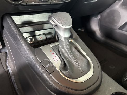 Used 2024 Kia Forte LX image 17