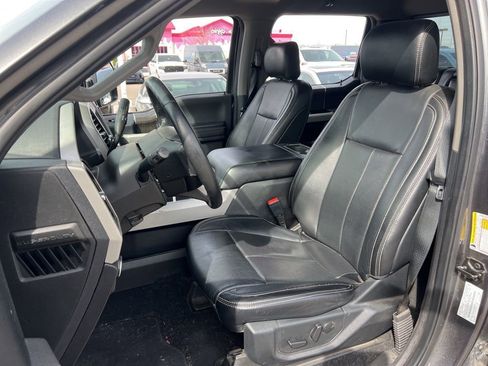 Used 2020 Ford F350 Lariat w/ Chrome Package image 18