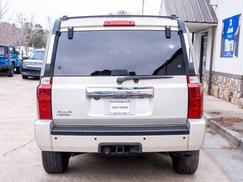 Used 2008 Jeep Commander Limited w/ Trailer Tow Group IV image 5
