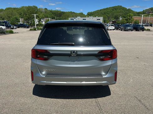Used 2025 Honda Odyssey EX-L image 4