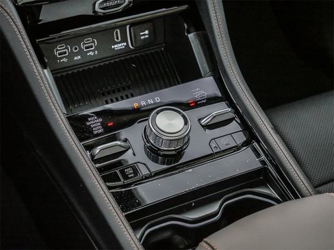 New 2026 Jeep Grand Cherokee Summit image 30