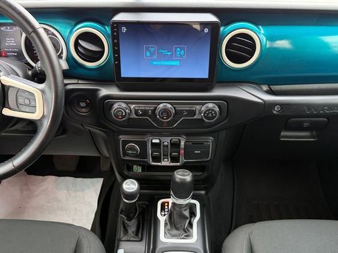 Used 2020 Jeep Wrangler Unlimited Sport S AWD/4WD image 16