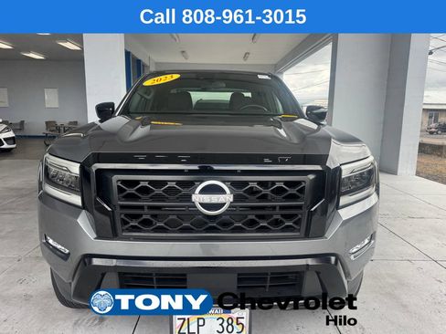 Used 2023 Nissan Frontier SV w/ Midnight Edition Package AWD/4WD image 8