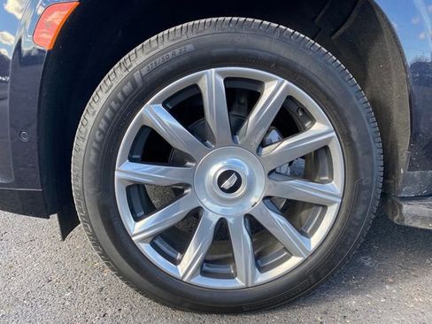 Certified 2022 Cadillac Escalade Premium Luxury Platinum image 25