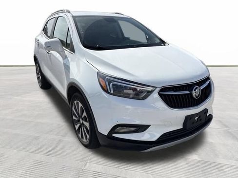 Used 2019 Buick Encore Essence AWD/4WD image 3
