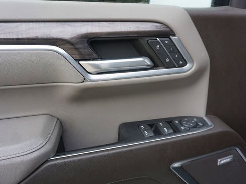 Used 2022 Chevrolet Silverado 1500 LTZ image 4