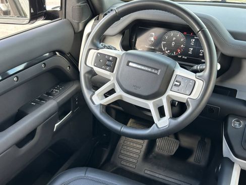Used 2025 Land Rover Defender 110 S AWD/4WD image 17