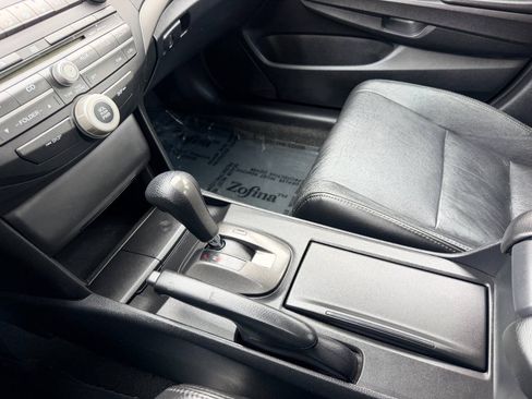 Used 2010 Honda Accord LX image 32