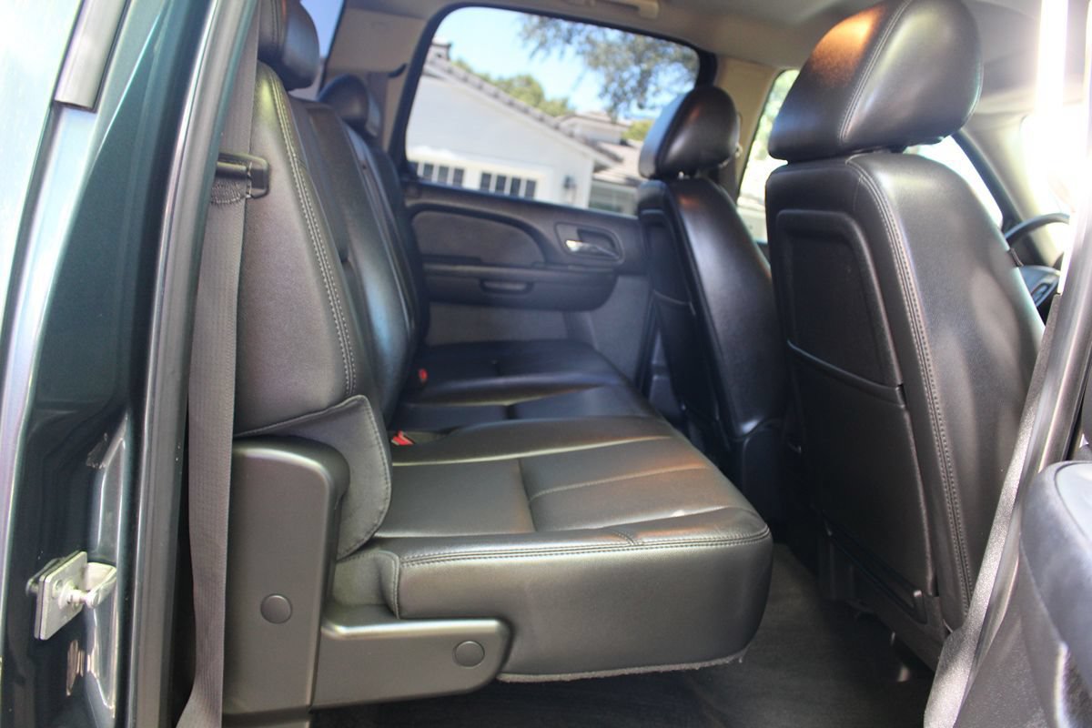 Used 2013 Chevrolet Silverado 2500 LTZ w/ LTZ Plus Package AWD/4WD image 13