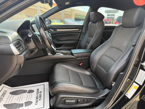 Used 2019 Honda Accord Sport image 8