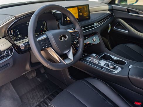Certified 2026 INFINITI QX60 Luxe w/ Cargo Package FWD image 8