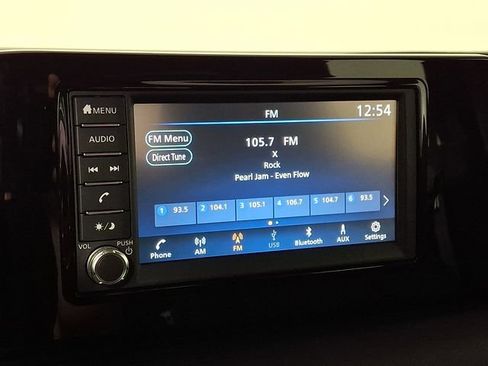 Used 2025 Nissan Kicks S FWD image 3