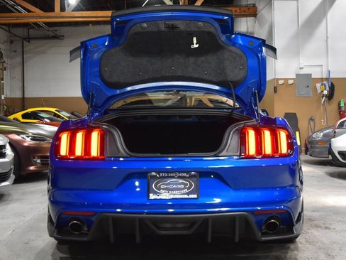 Used 2017 Ford Mustang GT w/ GT Performance Package RWD image 30