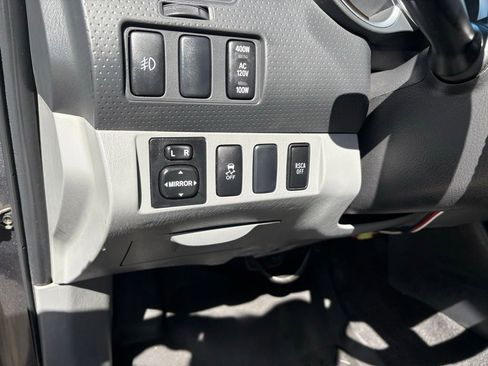 Used 2012 Toyota Tacoma 4x4 Double Cab image 16
