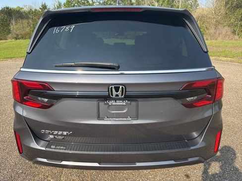 New 2026 Honda Odyssey EX-L image 8
