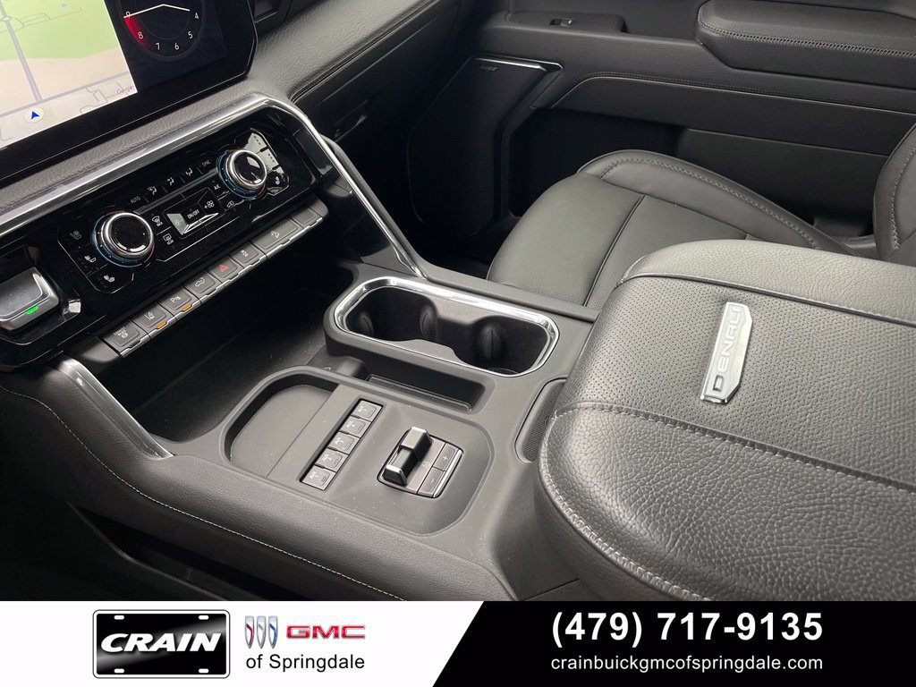 Used 2025 GMC Sierra 2500 Denali w/ Technology Package AWD/4WD image 18