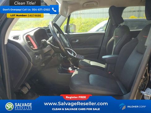 Used 2019 Jeep Renegade Trailhawk w/ Cold Weather Group II AWD/4WD image 9