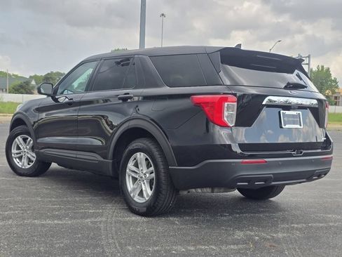 Used 2023 Ford Explorer 4WD image 12