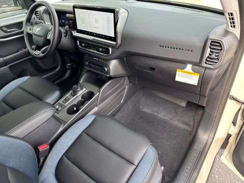 New 2025 Ford Bronco Sport Outer Banks AWD/4WD image 13