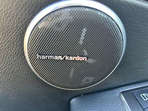 Used 2013 Mercedes-Benz SLK 250 image 38