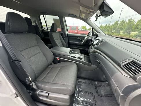 Used 2024 Honda Ridgeline Sport image 19
