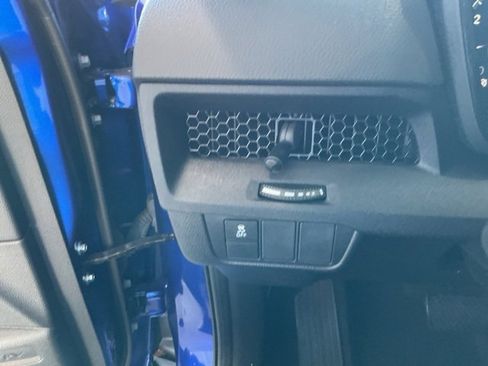 Certified 2024 Honda CR-V EX image 9