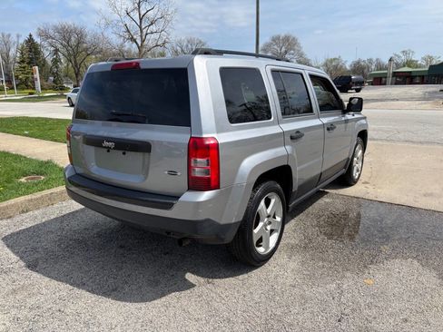 Used 2014 Jeep Patriot Sport image 11