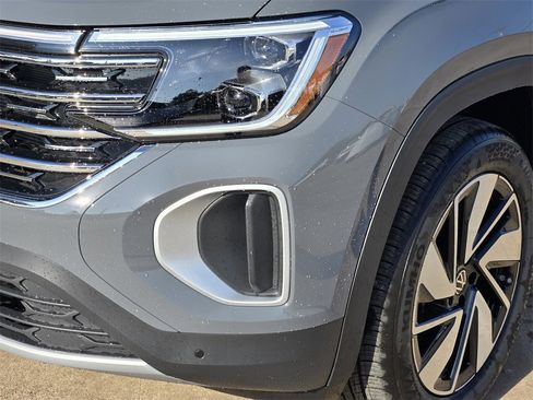 New 2026 Volkswagen Atlas SEL image 6