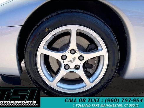 Used 2000 Chevrolet Corvette Convertible RWD image 8