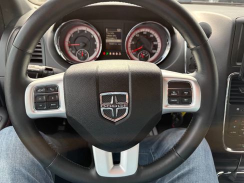 Used 2019 Dodge Grand Caravan GT image 20