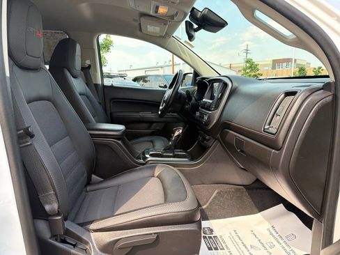 Used 2022 GMC Canyon AT4 w/ Driver Alert Package AWD/4WD image 12