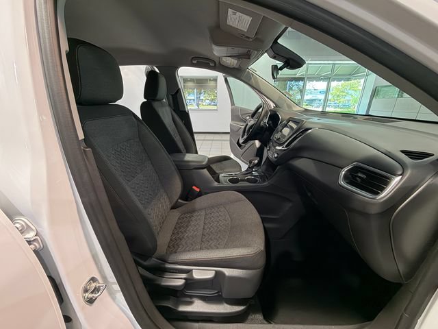 Used 2024 Chevrolet Equinox LT AWD/4WD image 13