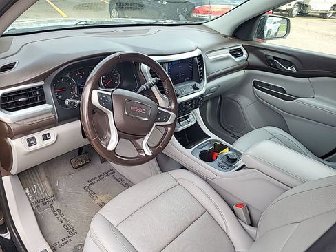 Used 2020 GMC Acadia AT4 w/ GMC Pro Grade Package AWD/4WD image 8