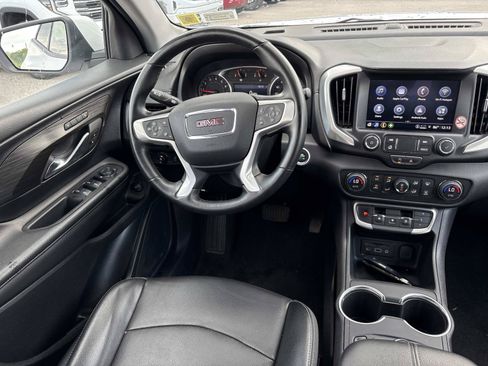 Used 2024 GMC Terrain SLT AWD/4WD image 27