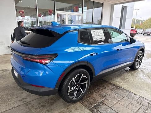 New 2026 Chevrolet Equinox EV LT image 5