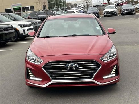 Used 2018 Hyundai Sonata Limited image 2
